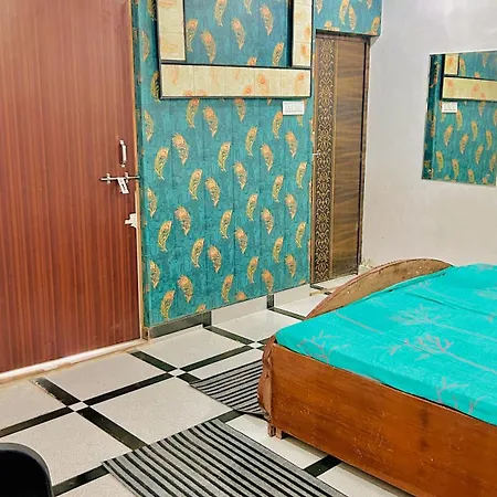 Radhey Krishna Home Stay Mathura Exterior photo