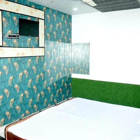Radhey Krishna Home Stay Mathura Exterior photo