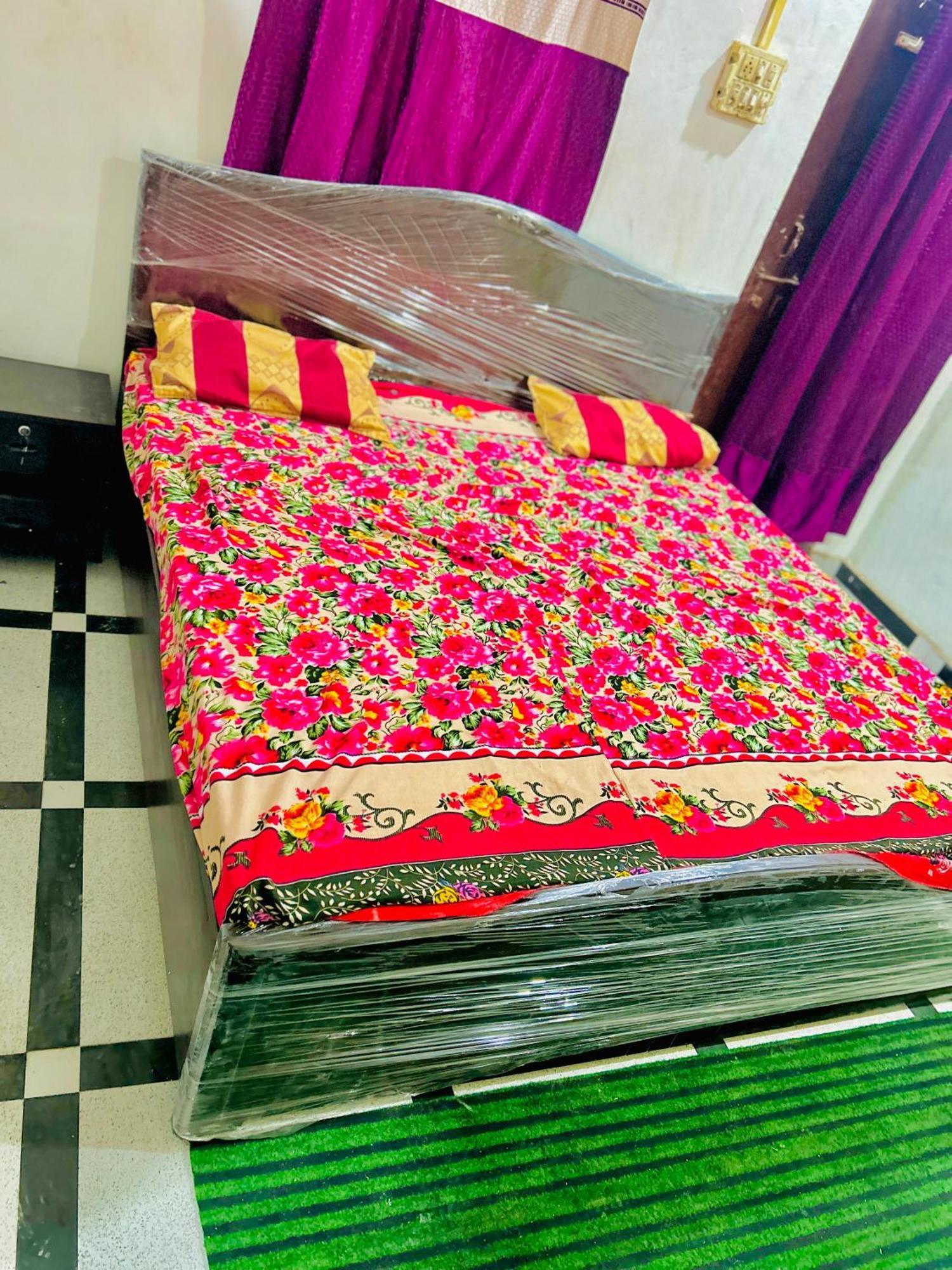 Radhey Krishna Homestay *